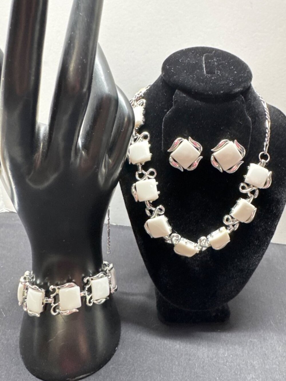 Vintage Coro Moonray 1950s Silver-Tone White Enamel Bracelet & Earrings Jewelry